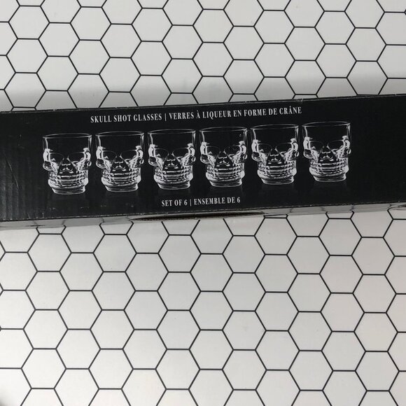 Hallow's Eve Six Skull Shot Glasses - Picture 6 of 9